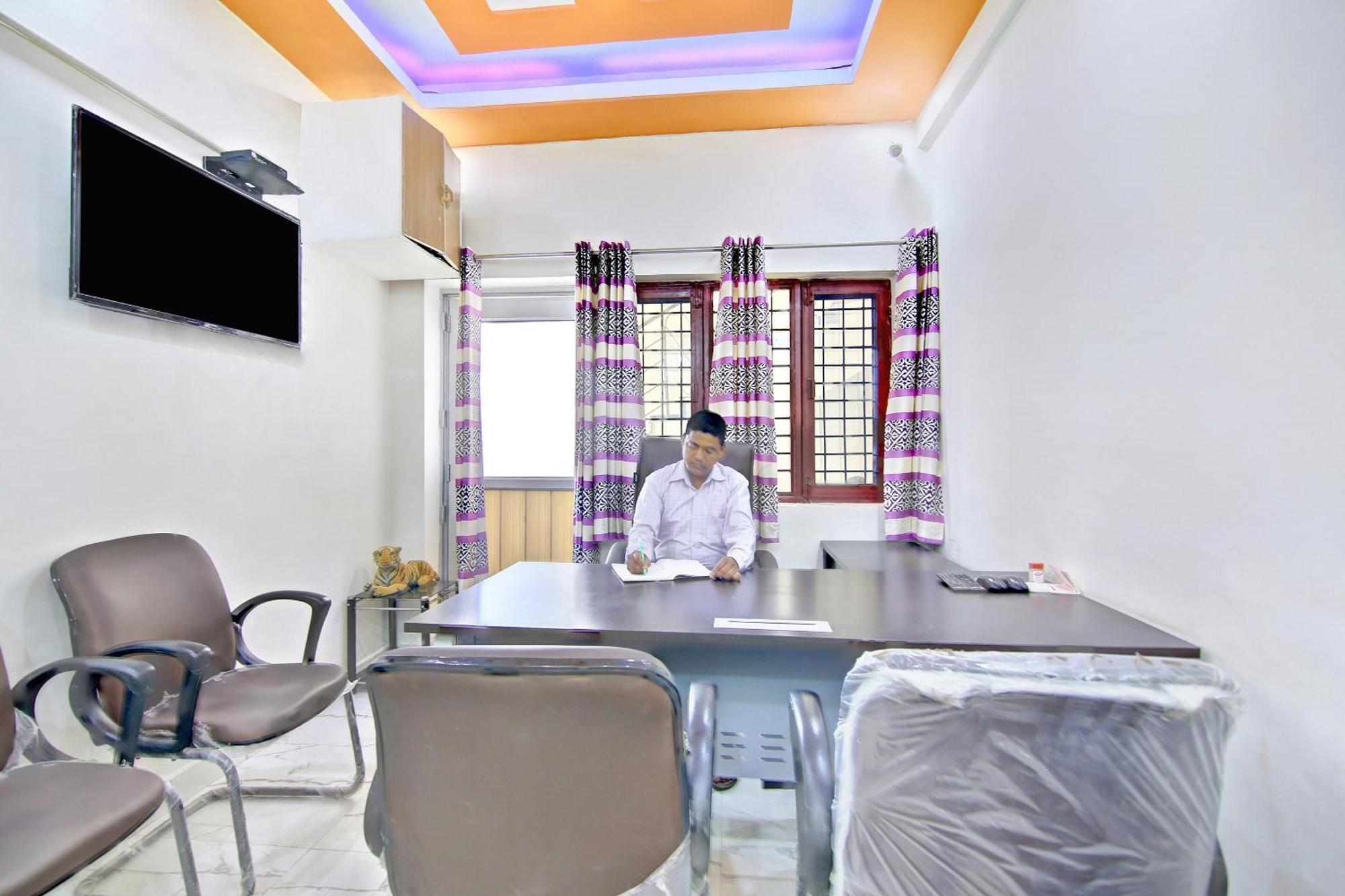 Home 78802 Balaji Bhawan Jhājra מראה חיצוני תמונה